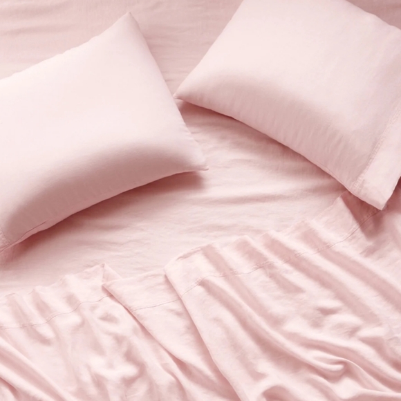 Jonathan Adler Other - Jonathan Adler Blush Linen Queen Size